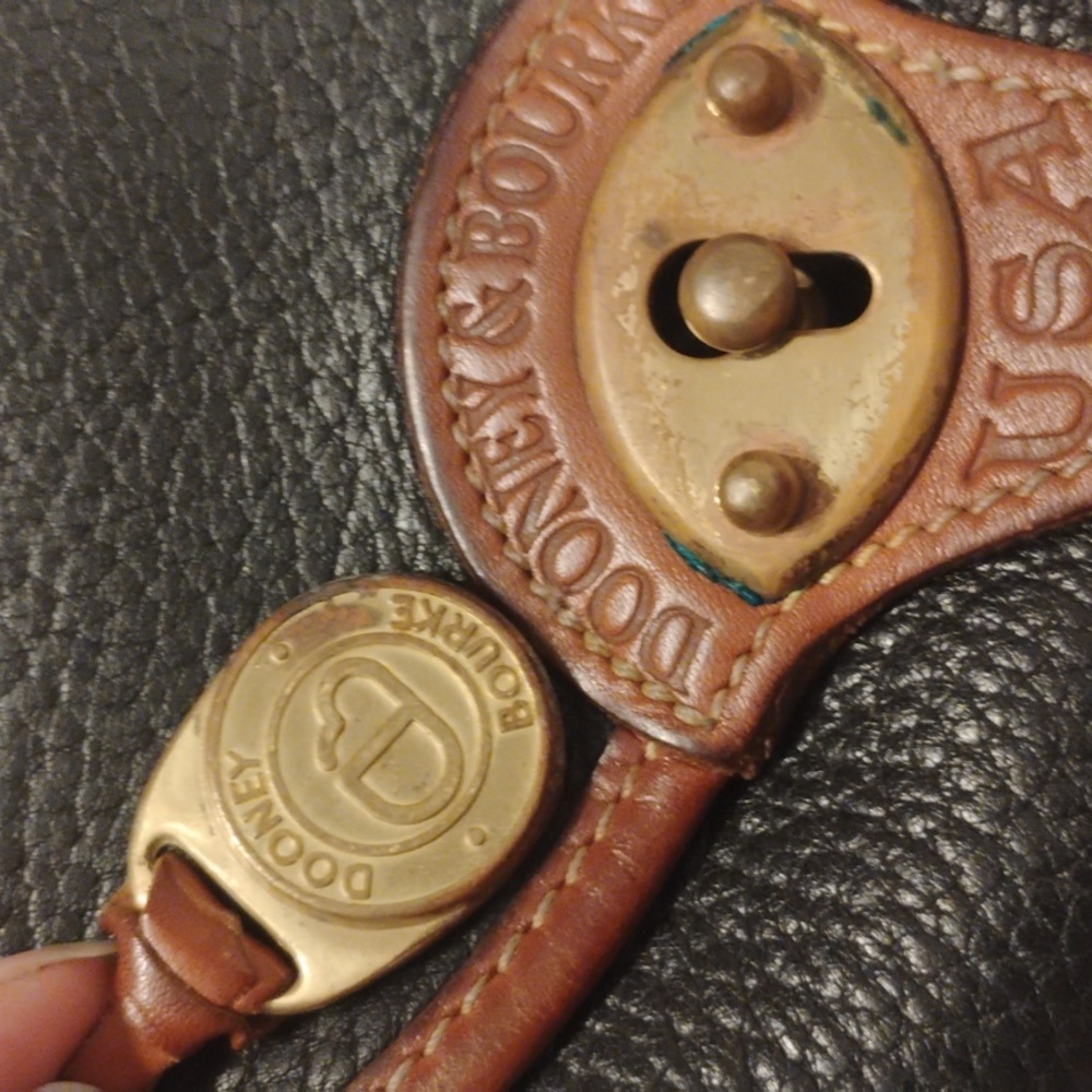 Vintage Dooney & Bourke Black Pebbled Leather Crossbody with Brown Trim - Picture 2 of 5